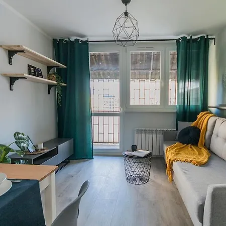 - Great Location - Center - #o5 Apartment